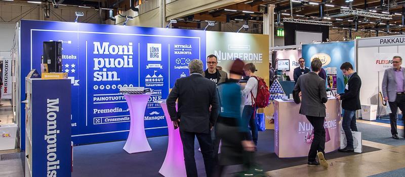 tekstiilejä ja materiaaleja Käytä erilaisia värejä ja muotoja