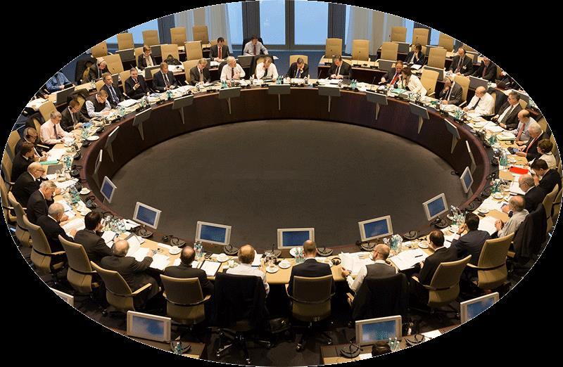 EKP:n neuvosto päättää rahapolitiikasta François Villeroy de Galhau Mario Vella Vitas Vasiliauskas Yannis Stournaras