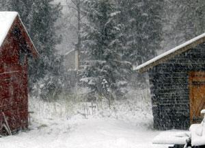 Yhen lumitähen kulkeminen Ilma oli noussu korkealle. Ilmamolekyylit häyt kokkointua yhtheen, ette ei net paleltus kuohleeksi. Mitä korkeamalle net nousit sen kylmempi se tuli.