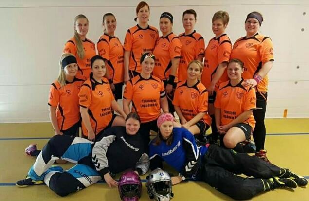 SB Naiset Keväällä joukkue tahkoi nelosdivarin sarjapelejä ja treenasi kerran viikossa, maanantaisin, Järnefeltin liikuntahallissa.