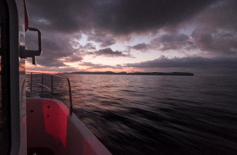 Välillä vene nyökki sen verran paljon, että galleyssä ei pystynyt ruokaa laittamaan ollenkaan.