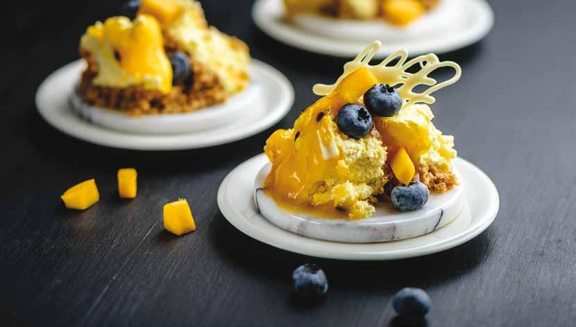 0848 ELONEN MANGO-PASSION MOUSSE 35 VÄHÄLAKTOOSINEN KANANMUNATON SAATTAA SISÄLTÄÄ PIENIÄ MÄÄRIÄ PÄHKINÄÄ Mangomoussea, passionhyytelöä ja keksimuruja Ainesosat: Laktoositon kerma, sokeri, vesi,