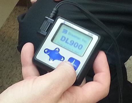 26 3.2.5 Kilpailija-esittely: Braemar DL900 Holter-laite Tässä työssä tutkitulle Custo Kybe Holter EKG -laitteistolle päätettiin tehdä kilpailijaesittely, jolla korostetaan eroja laitteistojen välillä.