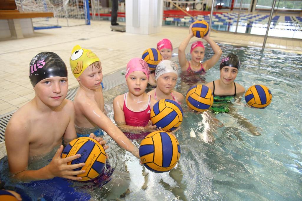 7. KUMPPANUUSTOIMINTA Cetuksella ja Espoon kaupungilla on sopimus koululaisten uimaopetuksen järjestämisestä.