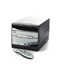 Testi Fujitsu Siemens Scaleo E Edustaja: Fujitsu Siemens Computers Hinta: 1 260 euroa Takuu: 2 vuotta HP Pavilion Media Center m7360 Edustaja: HP oy Hinta: 1 199 euroa Takuu: 1 vuosi Shuttle XPC G5