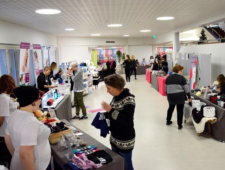 Laatupalkintoperustelut Tuloksille asetetaan tavoitearvoja ja tuloksia verrataan muiden alueella toimivien koulutuksen