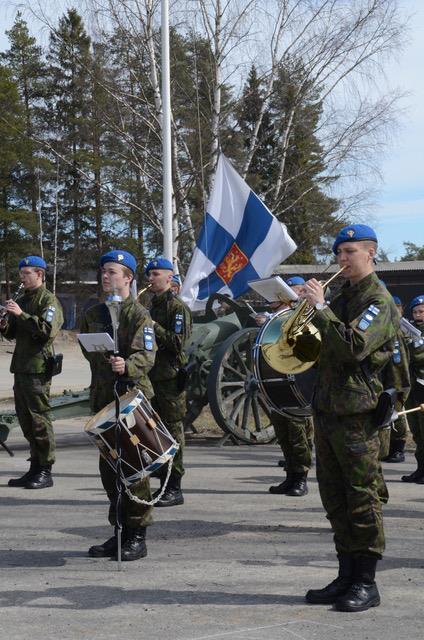 8 Harjoituksen johtaja Pirkko Lokinperä toi kauniisti esiin sen että me naiset olemme toisiamme varten, niin täällä harjoituksessa