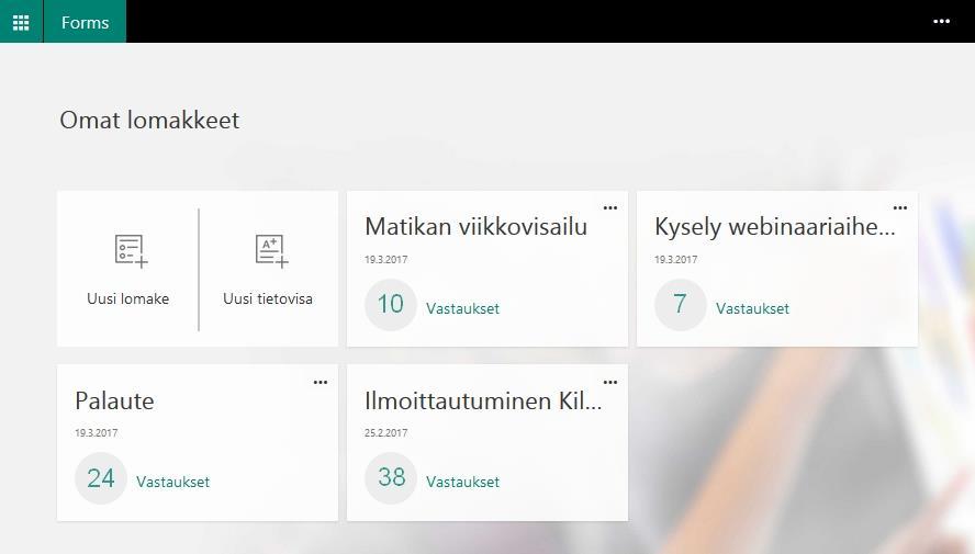 61 7.7 Forms Yammer -sovelluksen kanssa samanaikaisesti käyttöönotettu Forms on nopea lomakkeiden luontisovellus, jossa on paljon hyviä ominaisuuksia palautteiden, ilmoittautumisien, testien,