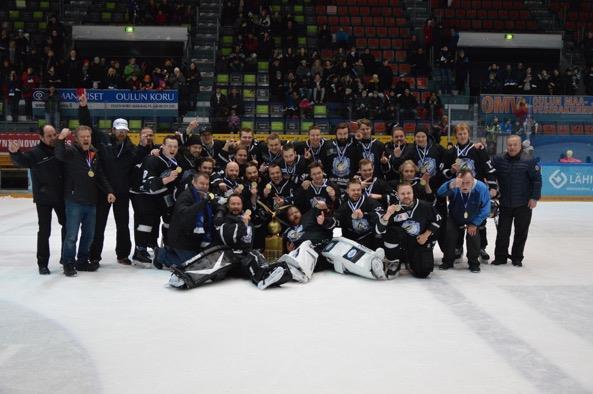 SM-sarja 2015-2016 RB-Oulu, Oulu Duo Jämsä, Jämsä Hamarin Elo, Porvoo Epa-TT, Varkaus Rangers, Hyvinkää Suomen Mestari SM-hopea SM-pronssi 4. sija 5.