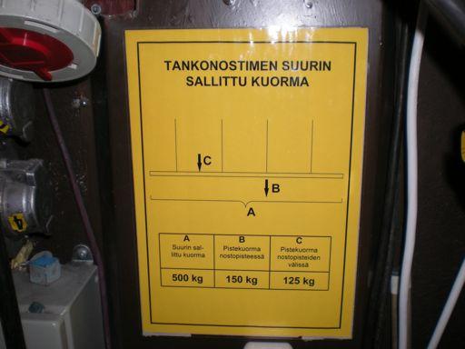 Käsikäyttöisten vastapainonostimien käyttöä voidaan tehostaa ja auttaa sähkömoottorilla tai hydrauliikalla.