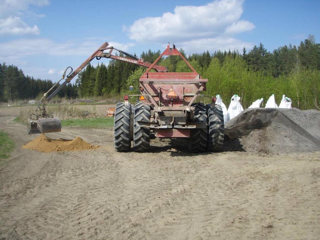 Viljoa tuhkan sekaan Kuva: Tero