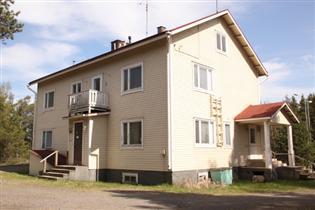 talkootöinä ja tyyppipiirustusten mukaan 1945 50 rakennettu terveystalo, jossa toimi pitkään lastenneuvola.