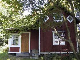 kohteen sisältämät rakennukset: huvila; Kala aitat, verkkovajat; sauna; Pieni 1930 luvun huvila ja sauna sekä 1800 luvulta periytyvät