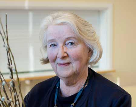 MEIKÄLÄISIÄ Nimi: Leena Käis Ikä: 81 v.
