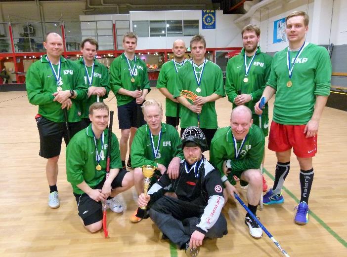 SALIBANDY Salibandyn TEAn mestaruus kaudella 2015-2016 ratkaistiin perjantai-iltaisin kello 19.15-21.45 Kauklahden THT-Centerissä alkaen 16.