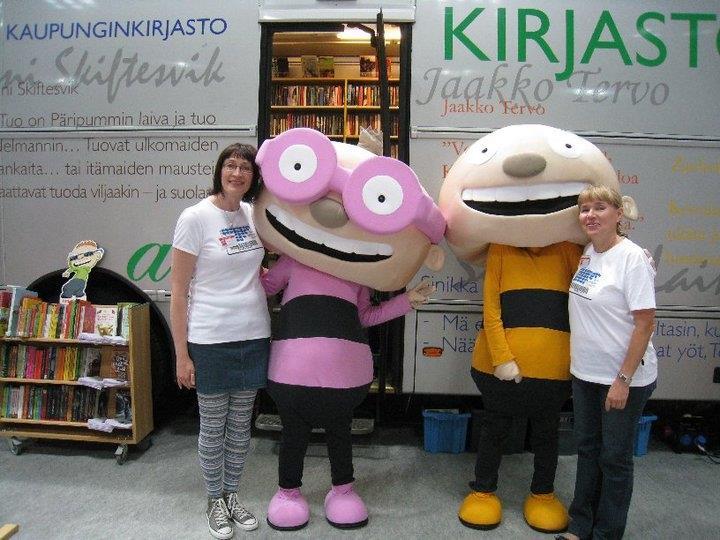 Hakeutuvat palvelut 2025 Kirjastoautossa