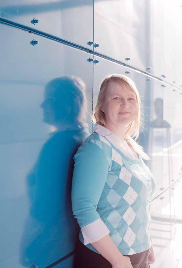 Maarit Jokela, Mirkka Oja-Leikas, Meri Rova (toim.) Kiehtovat Kirjan toimittaja FT Maarit Jokela Mihin geenitietoa käytetään?