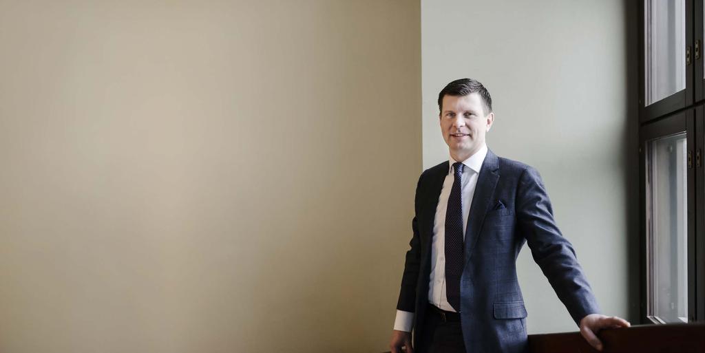 United Bankers lyhyesti Toimitusjohtajan tervehdys 30-vuotias UB rakentaa tulevaisuutta vahvalla joukkuepelillä Harva yhtiö Suomen finanssimarkkinoilla on saavuttanut 30 vuoden tävästi edellisvuotta