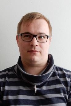 00 Messun jälkeen seppeleiden laskeminen sankarihaudoille ja kirkkokahvit Anna lahjaksi