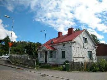 Alueella 1900-luvun alkupuolella tyypillinen ylemmän keskiluokan asumisen tapa, perheen asunto omakotitalossa, on säilynyt.