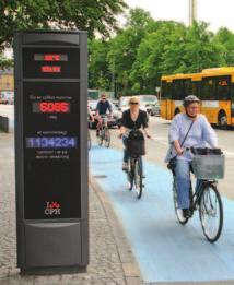 Turisteille on tarjolla mahdollisuus käyttää kaupunkipyöriä kolmen vuorokauden ajan. Tiivis kaupunkirakenne Groningenissa Groningenissa on toteutettu pitkään pyöräilyä suosivaa politiikkaa.