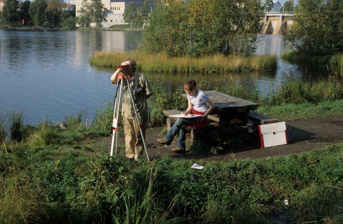 mj-kohteille; etuna joustavuus, riskinä liian vahvat ennakko-oletukset o Systemaattisia inventointeja: (satunnais)otatanta tai koko tietty alue; vaatii aika- ja henkilöresursseja, mm.