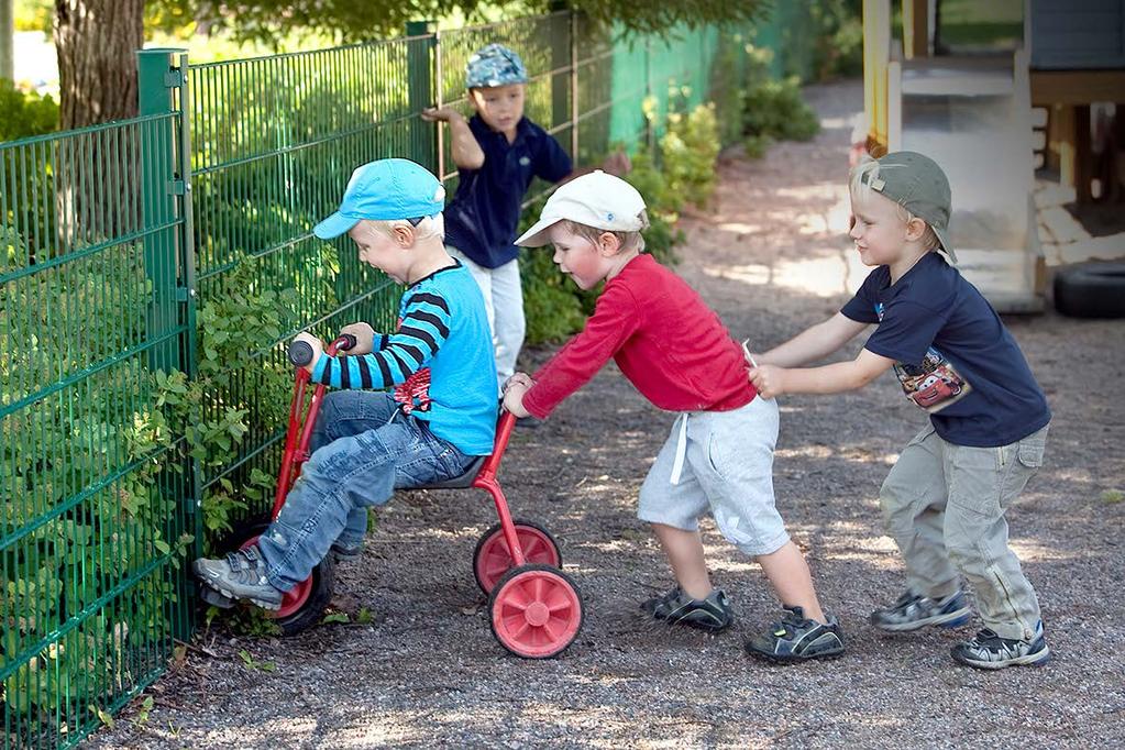 Lapsi- ja perhepalveluiden muutosohjelma (LAPE): Kohti lasten,