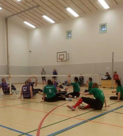 RIIHIMÄKI HIY 2:N JUHLAA - PUHTAASTI KOLME KERTAA 3-0 HIY 2 - Palokan Pyry Riihimäen SM-turnauksessa (Kuva: Satu Kirvesniemi) 29.10.