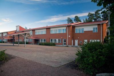 Kutsu naisten SM-turnaukseen Riihimäelle Miesten avoimen SM-sarjan 1.
