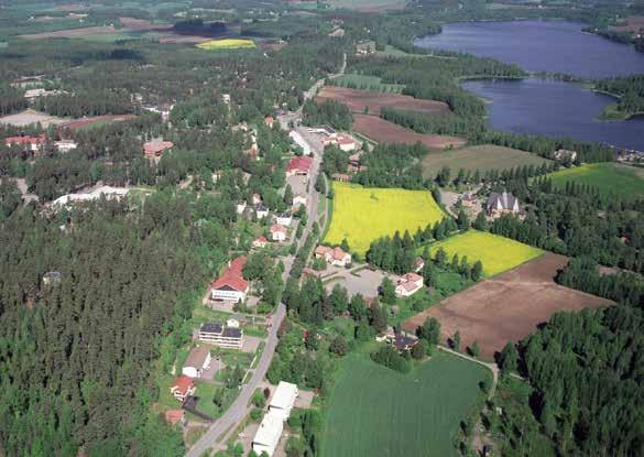 Ruoveden kirkonkylä valtakunnallisesti merkittävä kulttuuriympäristö Ruoveden kirkonkylän maisema rajautuu Ruoveden rantaan, peltojen kehystämään Pappilanlahteen ja taustalla kohoavaan harjuun.
