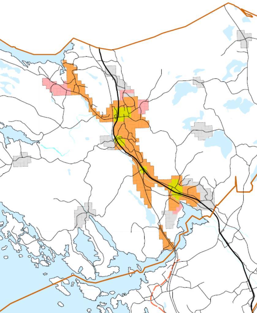13 2.4 Joukkoliikenne Joukkoliikenteen nykyinen palvelutaso Kirkkonummen joukkoliikennetarjonta koostuu junaliikenteestä ja bussiliikenteestä.