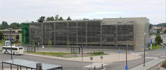 39 Kirkkonummen kuntakeskus Kuntakeskuksen alueella merkittävimmät kehittämistarpeet ovat ajoneuvoliikenteessä Kirkkonummentien välityskyvyn turvaaminen, Kirkkonummen eritasoliittymän parantaminen,