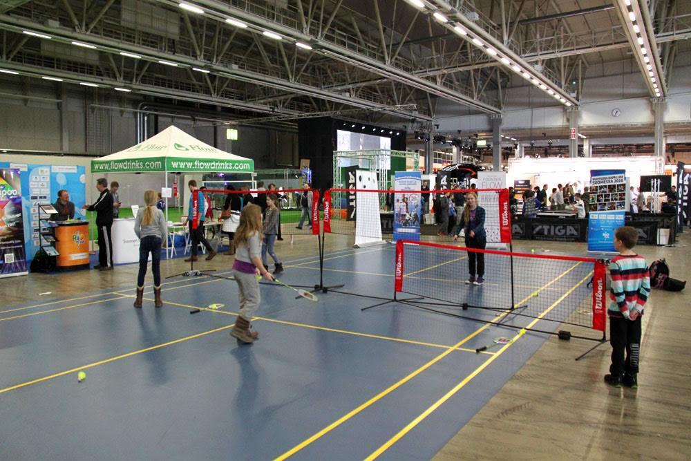 Palloilumessut 2016 Sulkapalloliitto osallistui Ball Sports Expoon 4-6.3.2016 Helsingin Messukeskuksessa. Lajinäytöksistä ja ohjauksesta vastasivat Drive ja Tapion Sulka.