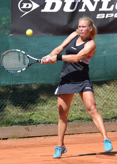 Suomen Tennistuomareiden palkitsema Fair Play -pelaaja Emma Laine, HVS-Tennis Kansallinen miespelaaja Juho Paukku, HVS-Tennis Kansallinen naispelaaja Ella Leivo, TATS SENIORIVALINNAT Vuoden seniori