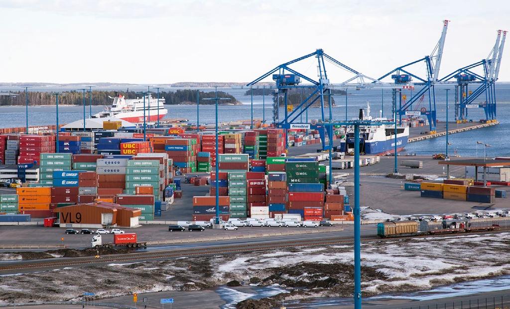 3.2. Logistiikka eli tavaraliikenne Logistiikka on ajankohtainen useissa eri strategioissa ja suunnitelmissa, jotka vaikuttavat myös Uudenmaan tavaraliikenteen verkkoon.