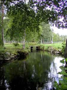 syntyneet Vesijaon ja Auttoisten kylät. Harjujakson tuntumaan sijoittuvat myös alueen suurimmat järvet.