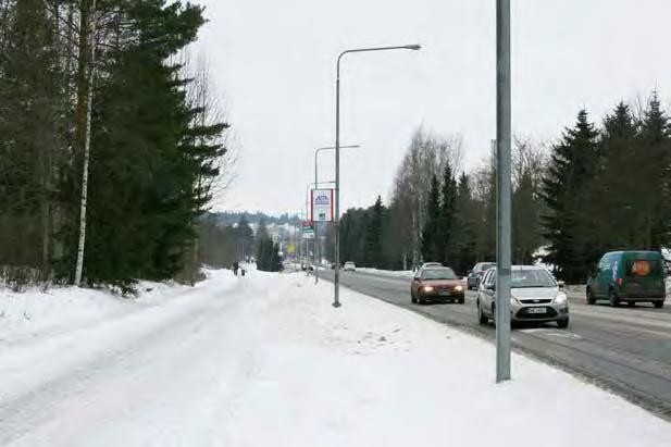 Taustalla Hakametsän metsikkö ja lämpövoimalaitoksen