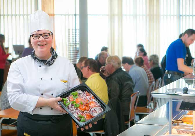 Paikallisesti tuotetun kalan ottaminen suurtalouskeittiöiden valikoimaan ja kouluruokailuun on eettinen ja ekologinen vaihtoehto tehotuotetulle lihalle tai tuontikalalle Hävikkikasviksia