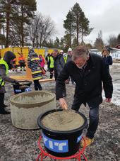 Minna Canthia on myös muistettu lukuisilla maamerkeillä, mitaleilla, julkaisuilla, postimerkeillä, maalauksilla, juhlarahalla, näytelmillä, näyttelyillä ja tapahtumilla.