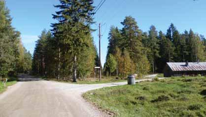 Tiejaksolla vaihtelua tuovat pienet avoimet peltonäkymät Leppälahden ja Toukolan kohdalla sekä yksi näkyvä ojauoma Pursunjärven eteläpuolella.