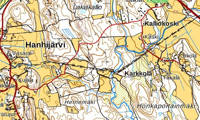 Hanhijärven suunnalla metsäsaarekkeet rajoittavat rakennusten näkyvyyttä.