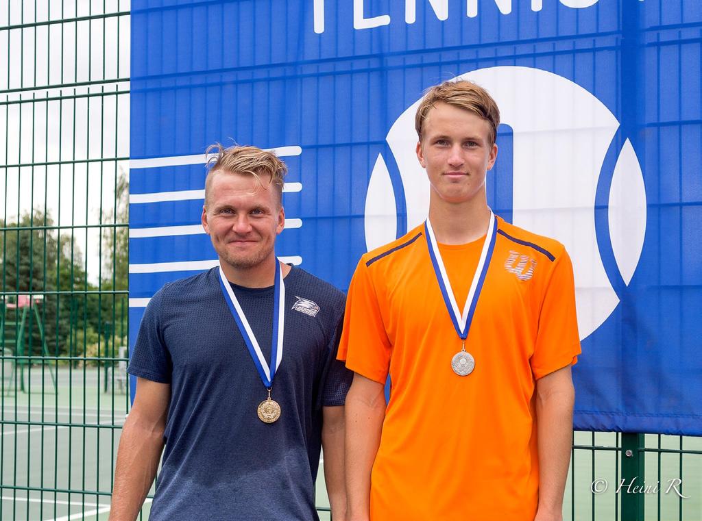 SUOMEN TENNISLIITTO toivotaan mukaan myös ulkomaalaisia pelaajia. Vuoden 2016 aikana haettiin ja myönnettiin arvokilpailut vuosille 2017 ja 2018.