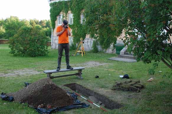 Kivisen eristyshuoneen perustus paikannettiin 1700- ja 1800-lukujen taitteessa uudelle paikalle siirretyn mielisairaalan piha-alueelta kesällä 2009.