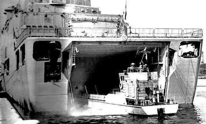 19 Vuonna 1978 otettiin operatiiviseen käyttöön ensimmäinen Ivan Rogov -luokan suurista maihinnousualuksista.