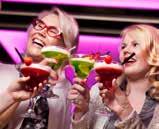 I ROCKMORE BAR kan du lätta på slipsen. Speciel la ölsorter serveras både på fat och flaska. I baren finns dessutom en trendig drink lista. Musiken varierar enligt dygns - rytmen.