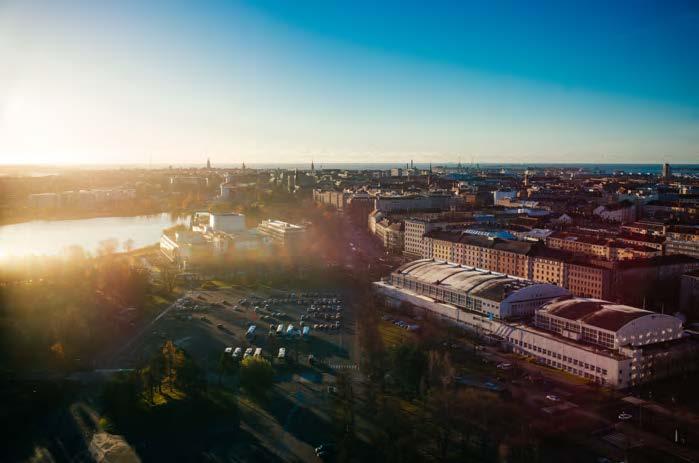 76 PowerPoint-esitys 2 / 2 esimerkkejä Otsikko tähän toinen rivi Alaotsikko / tarkenne / esittäjä Helsinki, the capital of