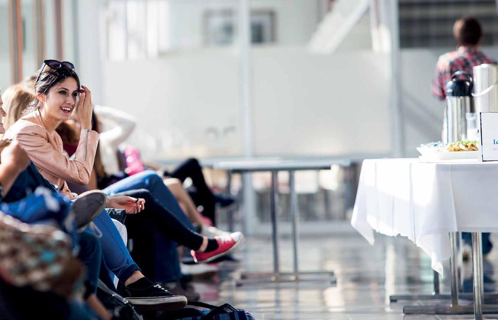 AINEJÄRJESTÖ LUUPPI Student association Luuppi Tietojenkäsittelytieteiden, matematiikan ja tilastotieteen opiskelijoiden ainejärjestö Luuppi ry tunnetaan perinteikkäänä ainejärjestönä, jonka