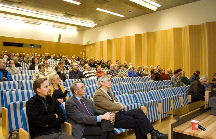 Ympäristövaikutusten arviointimenettelyyn voivat osallistua kaikki ne kansalaiset, joiden oloihin ja etuihin kuten asumiseen, työntekoon, liikkumiseen, vapaa-ajanviettoon tai muihin elinoloihin
