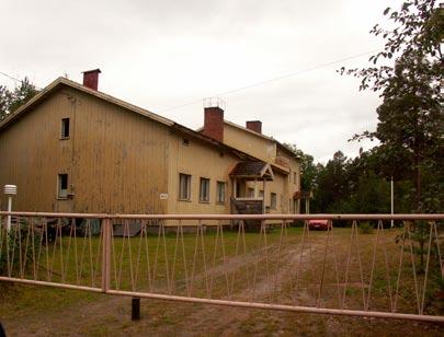 Kulttuuriympäristö Iijoen keskijuoksua asutti metsänriistaa ja kalaa pyydystävä kivikauden väestö ennen saamelaisasutusta.