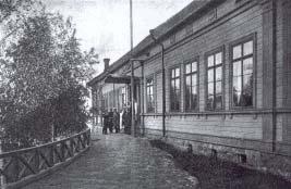 1879 Suomen tarkk ampujapataljoonia varten laatimia tyyppipiirustuksia Sairaalakompleksi, johon kuului sairaalarakennus (nro 22) sairaalan talousrakennus (nro 23), pesula ja varushuone (nro 24),